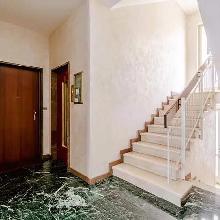 Guesthost - Cozy - Live In Style! Apartment *