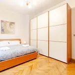 Guesthost - Cozy - Live In Style! Appartamento